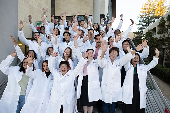 Wholesale White Coat Supplier (0)